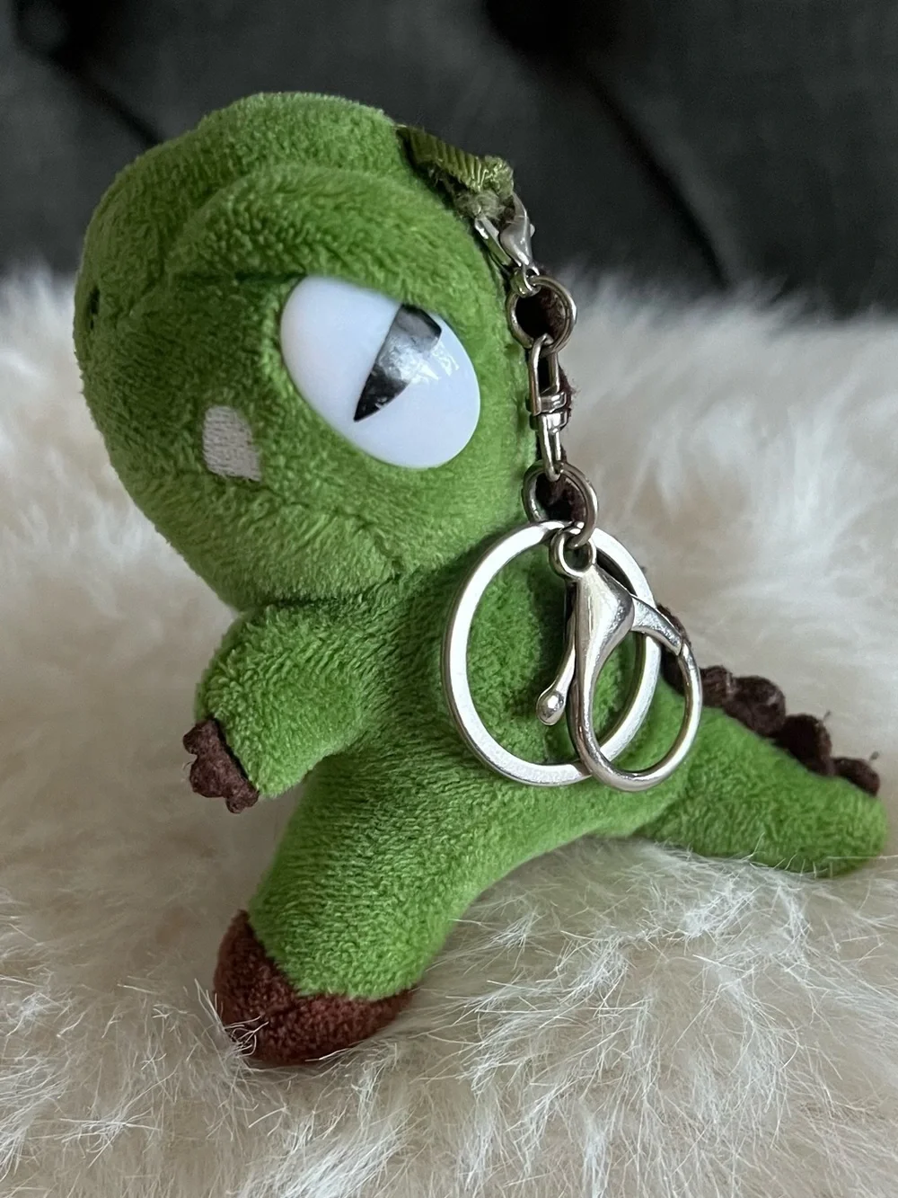 Green Plush Turtle Keychain - Soft Small Pet Accessory